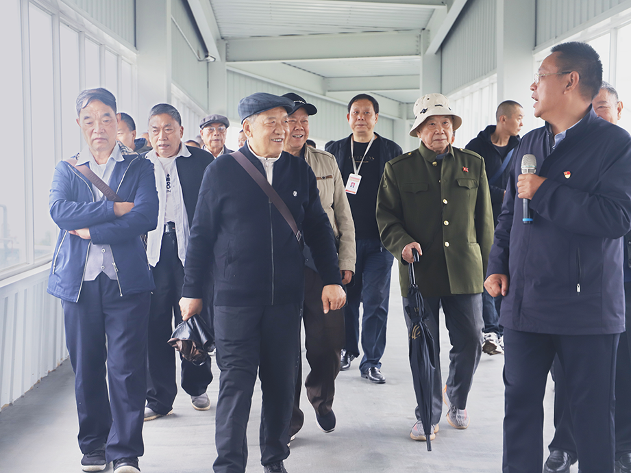 【農(nóng)投動(dòng)態(tài)】| 敬老愛老 情暖重陽-播州區(qū)離退休老干部到播州國際辣椒產(chǎn)業(yè)園 參觀考察